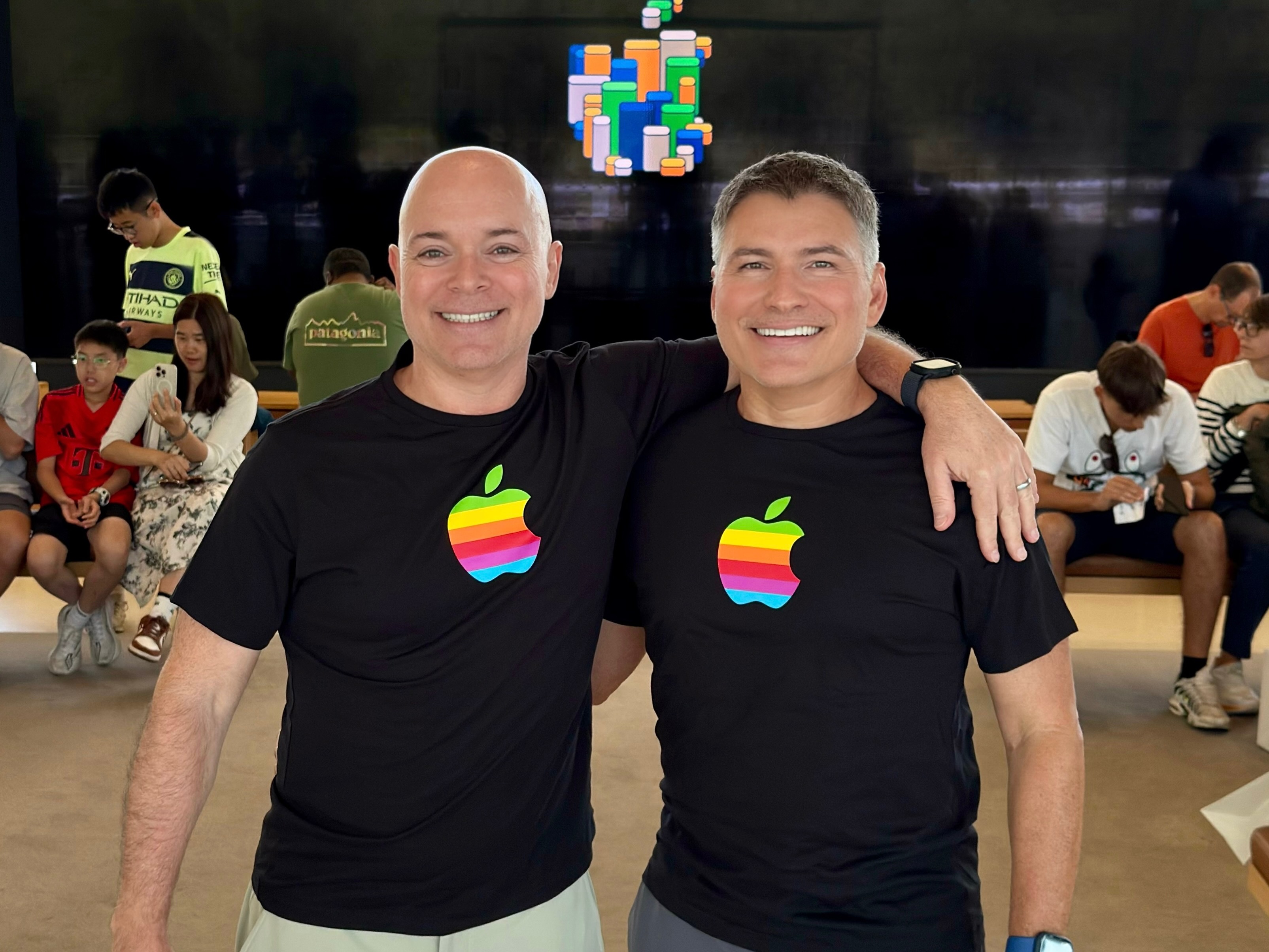 Aldo & Jeff at the Apple Park, Cupertino, California